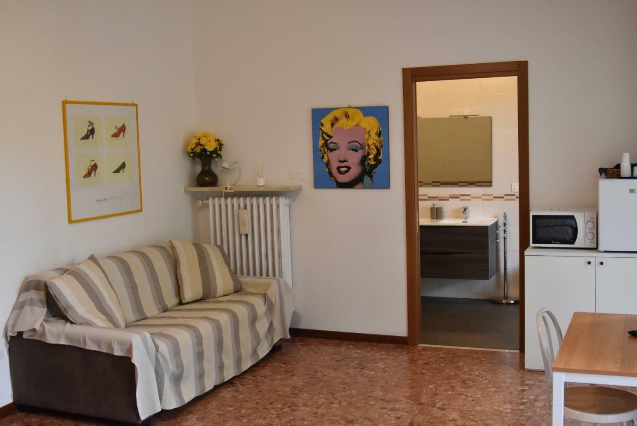 Lo Scoiattolo Bed & Breakfast Verona Dış mekan fotoğraf