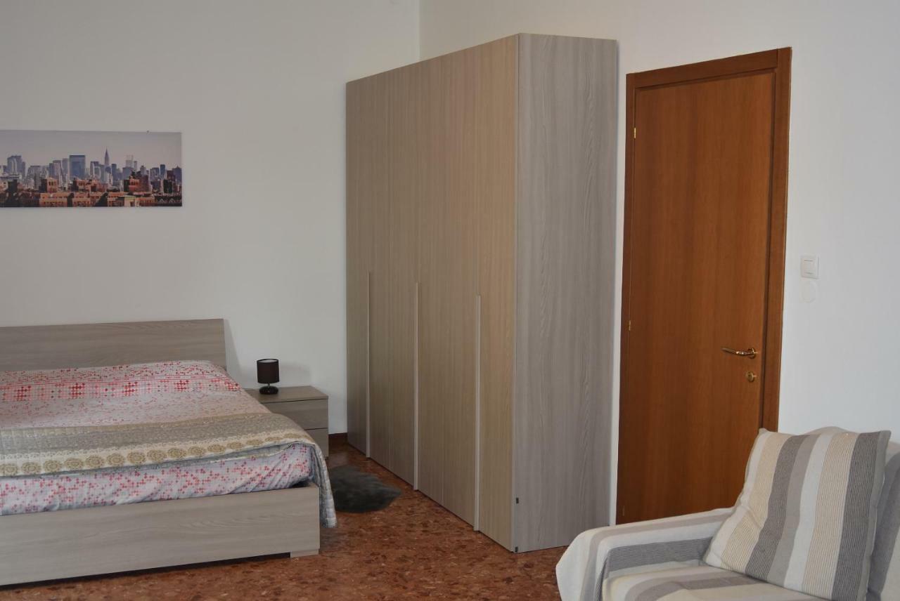 Lo Scoiattolo Bed & Breakfast Verona Dış mekan fotoğraf