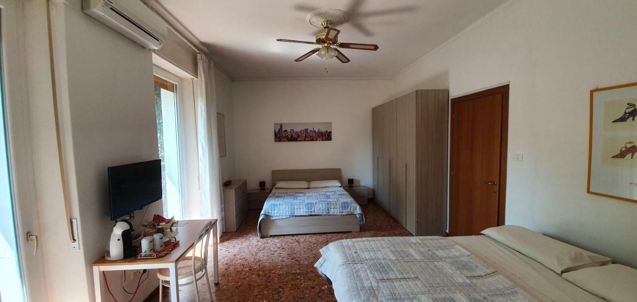 Lo Scoiattolo Bed & Breakfast Verona Dış mekan fotoğraf